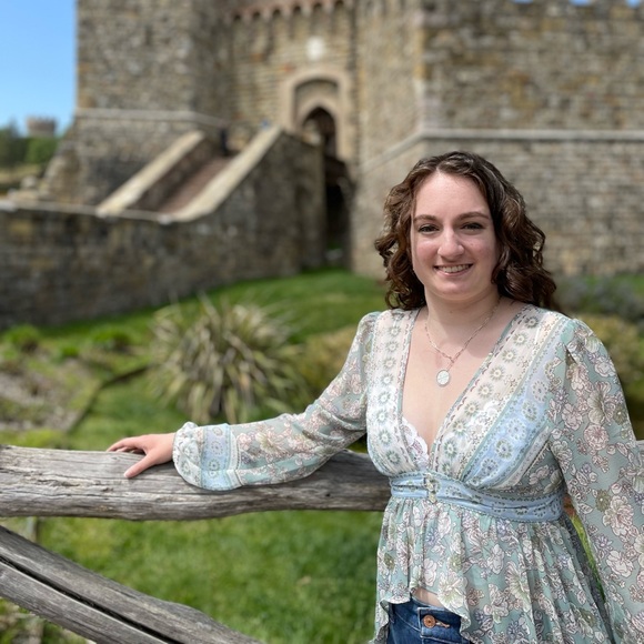 Meet your Posher, Dana - Picture 1 of 1